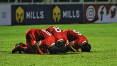 Hujan di Pakansari Bak Tangis Timnas untuk Indonesia atas Kerusuhan Kanjuruhan