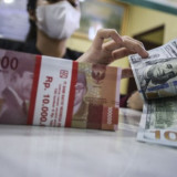 Rupiah Hari Ini 11 Mei 2026 Bergerak Melemah, Nyaris Rp17.400 per Dolar AS