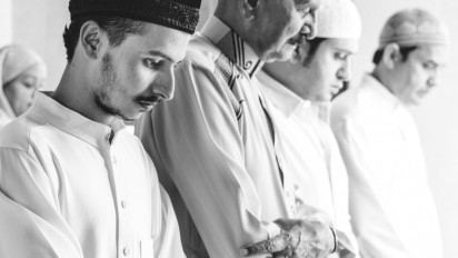 Duka Mendalam Tragedi Kanjuruhan, Berikut Niat dan Tata Cara Sholat Ghaib untuk Mendoakan Para Korban