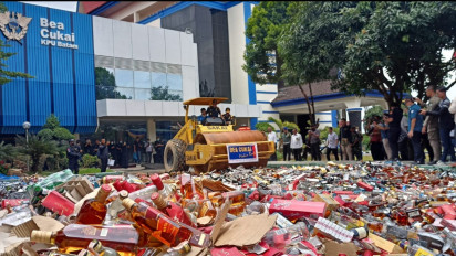 Bea Cukai Batam Musnahkan Rokok dan Minuman Beralkohol Ilegal Senilai Rp 10 Miliar 