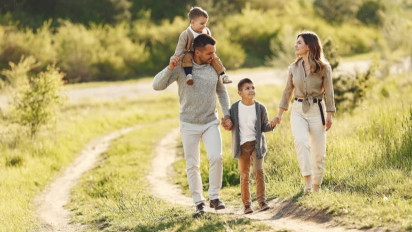 Pola Asuh dalam Tantangan Digital, Begini Kata Psikolog