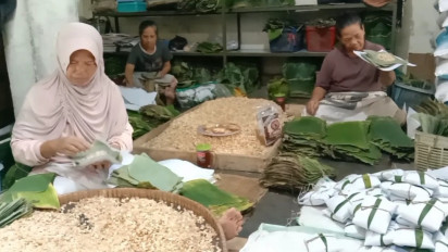 Harga Kedelai Melambung Tinggi, Perajin Tempe di Temanggung Kurangi Produksi