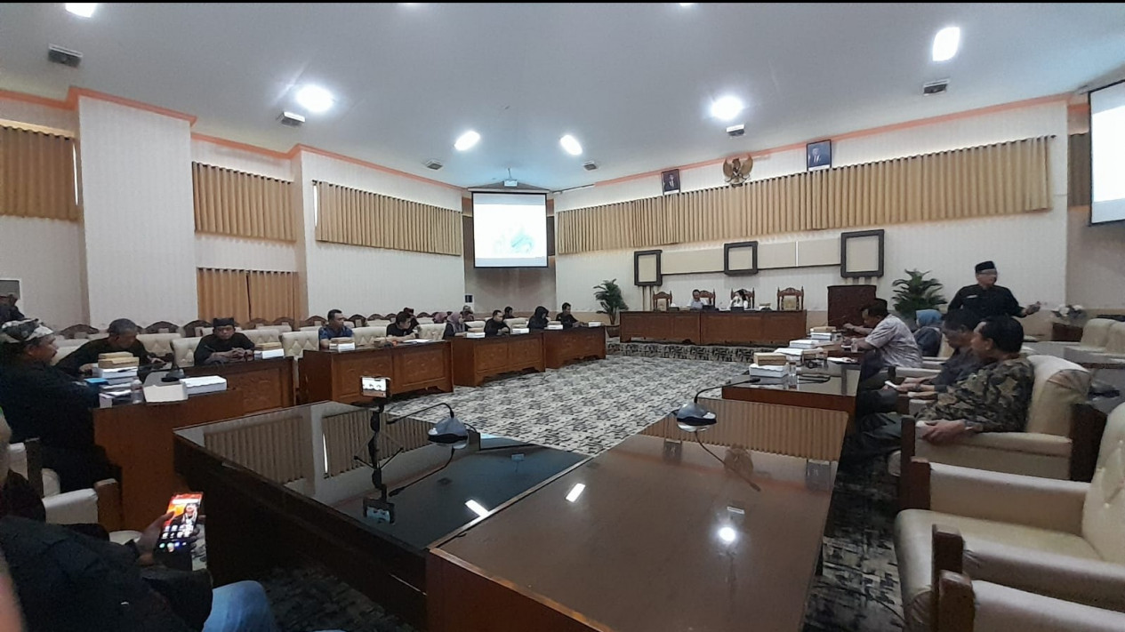 Sebanyak 1782 Data Penerima Bantuan Sosial Hilang Misterius
            - galeri foto