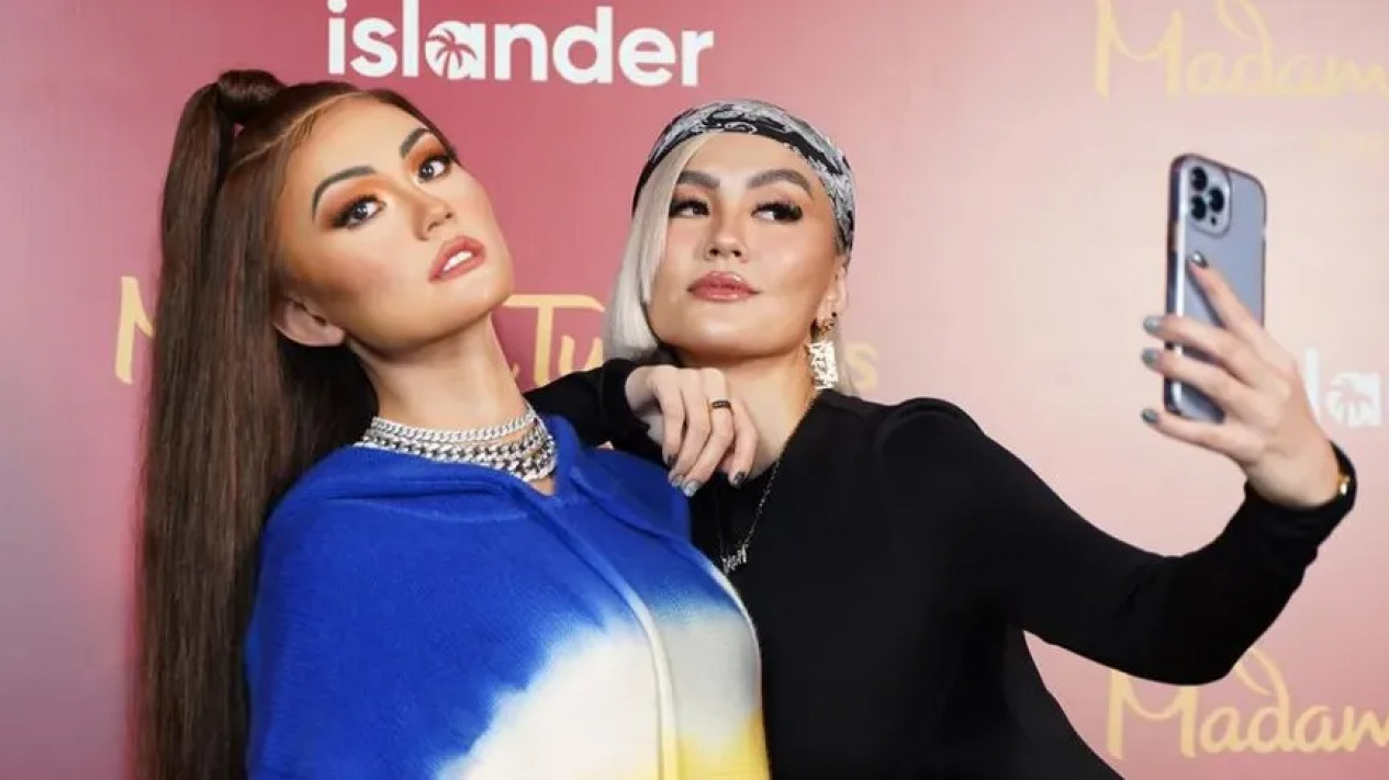 Patung Lilin Penyanyi Agnez Mo Akhirnya Resmi Dipamerkan di Museum Madame Tussadus Singapura
            - galeri foto