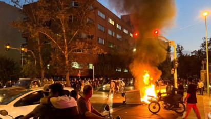 Pemimpin Tertinggi Iran Tuding Kerusuhan di Negaranya Ulah Negara Barat dan Rezim Zionis