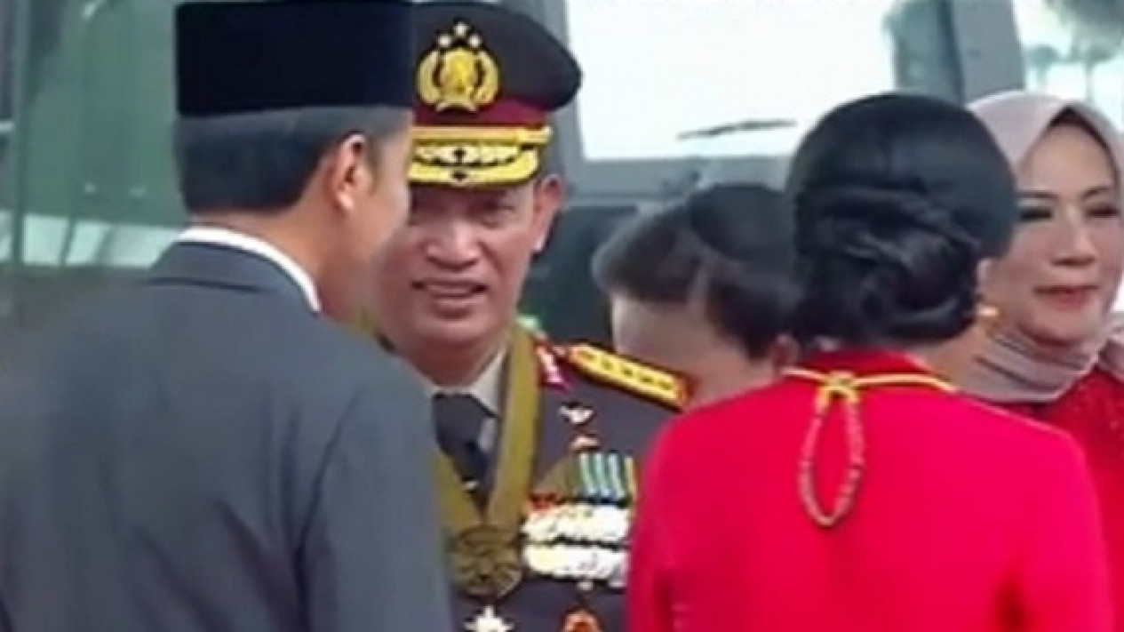 Politisi Demokrat Tanggapi Presiden Jokowi yang Tidak Salami Kapolri di HUT ke-77 TNI
            - galeri foto