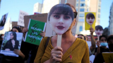 Prancis Mendesak Warganya untuk Segera Meninggalkan Iran
