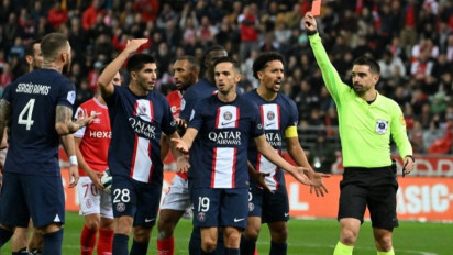 Sepuluh Pemain PSG Selamatkan Satu Poin di Reims
