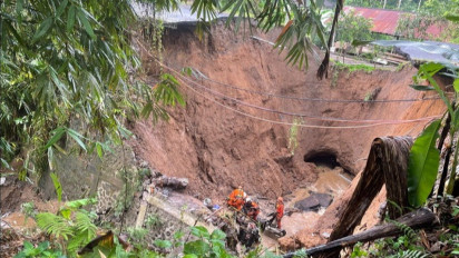 Jalan Amblas Saat Melintas, Tiga Warga di Bali Tewas