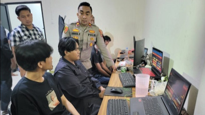 Tertangkap Basah, 5 Aplikator Judi Online di Cengkareng Jakbar Ditangkap Polisi