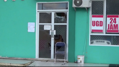 Seorang Pasien yang Sedang Dirawat di UGD Puskesmas  Bontomarannu Gowa Diserang Sekelompok Remaja dengan Busur dan Batu