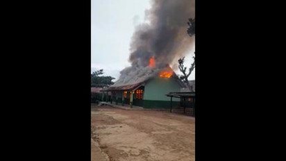 Diduga Korsleting Listrik, Gedung Perpustakaan SMP Satu Atap Ludes Terbakar