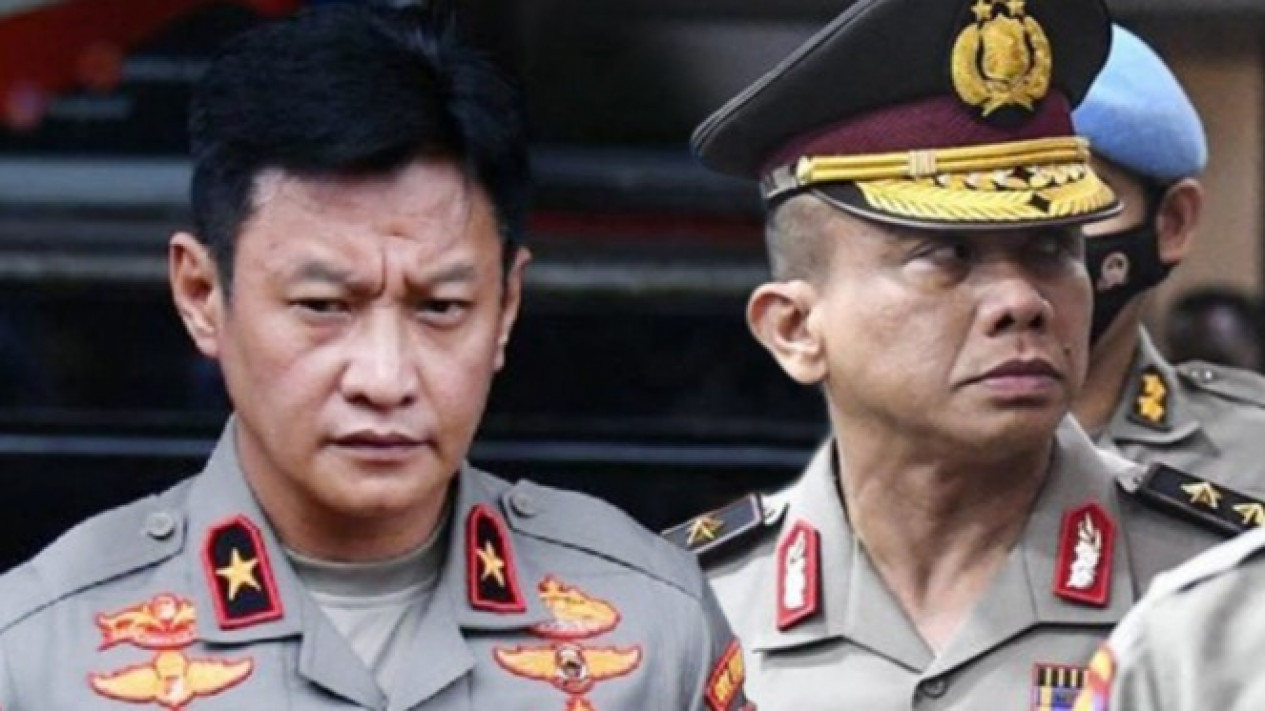 Dugaan Korupsi Kasus Jet Pribadi Hendra Kurniawan, Ini Daftar 8 Polisi yang Diperiksa
            - galeri foto