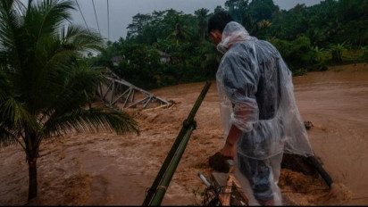 Jembatan Cimanyak di Kabupaten Lebak Banten Roboh Akibat Diterjang Banjir Susulan, Sebanyak Empat Desa Terisolasi