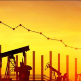 Sempat Melonjak karena Serangan AS, Harga Minyak Kini Terjun Bebas 6%