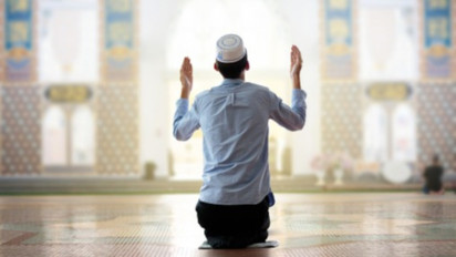 Sering Dibaca Rasulullah Saat Sholat, Ini Kumpulan Surat dan Ayatnya