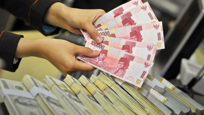 Rupiah Ditutup Menguat 1 Poin ke Posisi Rp15.357 Per Dolar AS