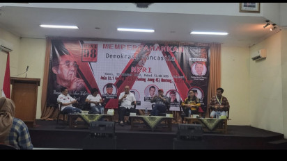 Kenang 1 Tahun Wafatnya Sabam Sirait, Adian kenang Nasihat: yang Muda-muda harus Turun ke Bawah