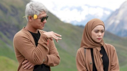 Mengejutkan! Bertemu di Ruangan dengan Rizky Billar, Lesti Kejora Cabut Laporan, Pengacara: Mereka Saling Peluk