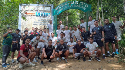 Kompetisi Ditunda, PSMS Healing ke Bukit Lawang