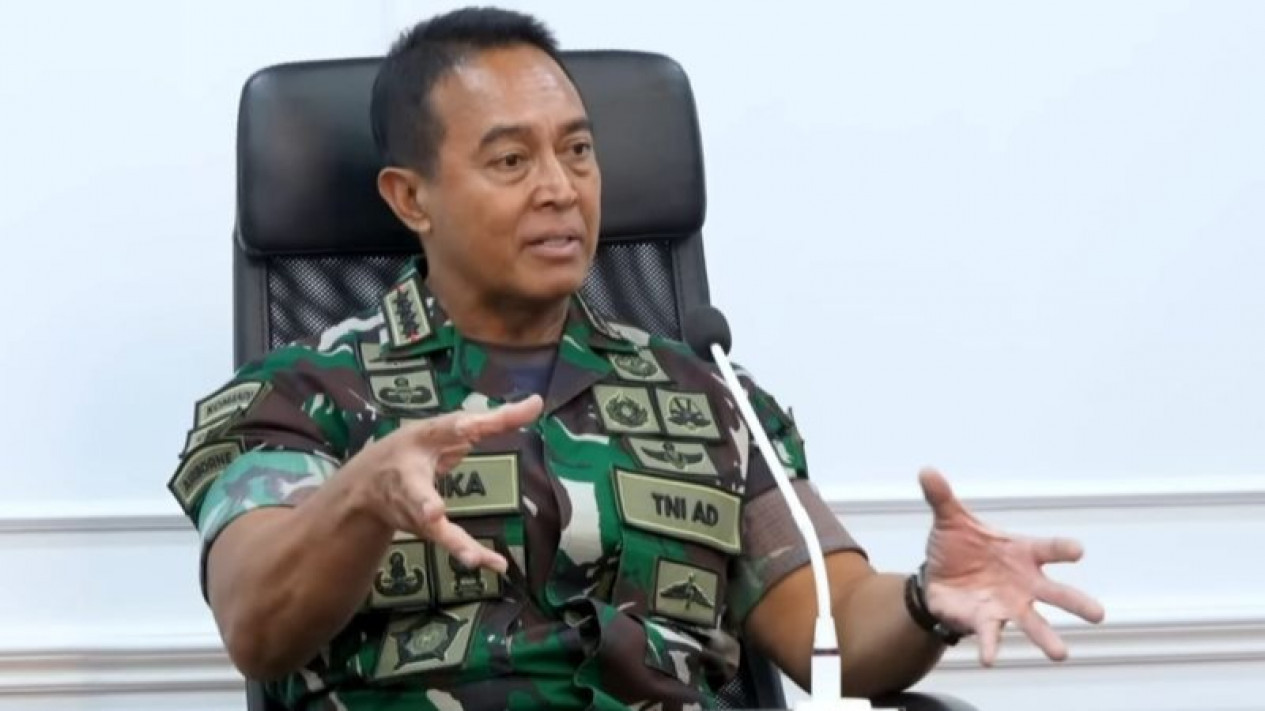 Jenderal TNI Andika Perkasa Bersikap Tegas Terhadap Kelalaian yang Dilakukan Prajurit Saat Menggunakan Senjata
            - galeri foto