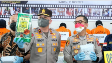 EKSKLUSIF: Irjen Teddy Minahasa Diduga Jual Barang Bukti 5 Kg Sabu