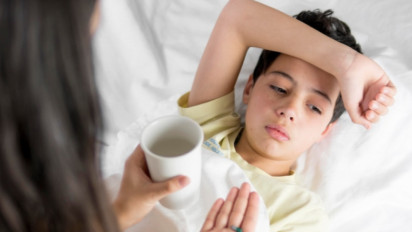 Anak Surabaya yang Menderita Gagal Ginjal Misterius Dijamin Perawatan Gratis oleh Wali Kota Lewat Program ...