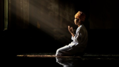 Bacaan Sholawat Nariyah Lengkap dengan Arti dan Manfaatnya, Mengabulkan Permohonan serta Membuka Pintu Rezeki