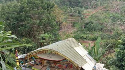 Nahas, Kakek di Sukabumi Tewas Kesetrum Saat Perbaiki Pos Ronda