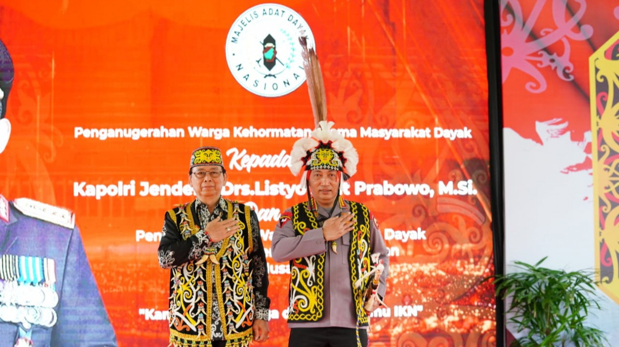 Polri dan Majelis Adat Dayak Nasional Sinergi Berkomitmen Kawal Pembangunan IKN
            - galeri foto
