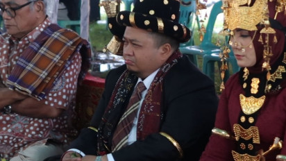 Bupati Tapanuli Selatan dianugrahi gelar "Tuongku Parlindungan Hatabosi" Oleh Masyarakat Adat Hatabosi