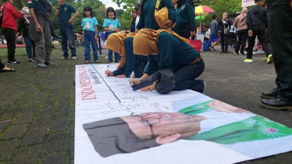 Dukungan Anies Baswedan Jadi Presiden 2024, Pengunjung Objek Wisata Situ Gede Galang Tanda Tangan