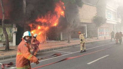 121 Kios di Pasar Dolog Agats Asmat  dan 4 Rumah Terbakar