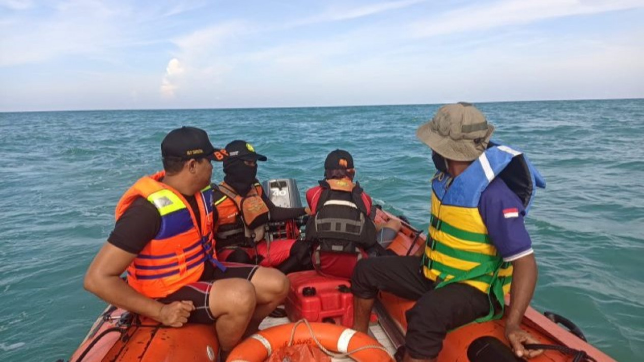 Tujuh Orang Penumpang Perahu Motor Tewas dalam Kecelakaan Laut di NTT, Ini Kronologinya
            - galeri foto