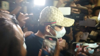 Datang Wajib Lapor, Rizky Billar Lari Hindari Wartawan