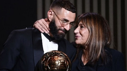 Benzema Raih Ballon d’Or Idaman: Terima Kasih, Ibu!