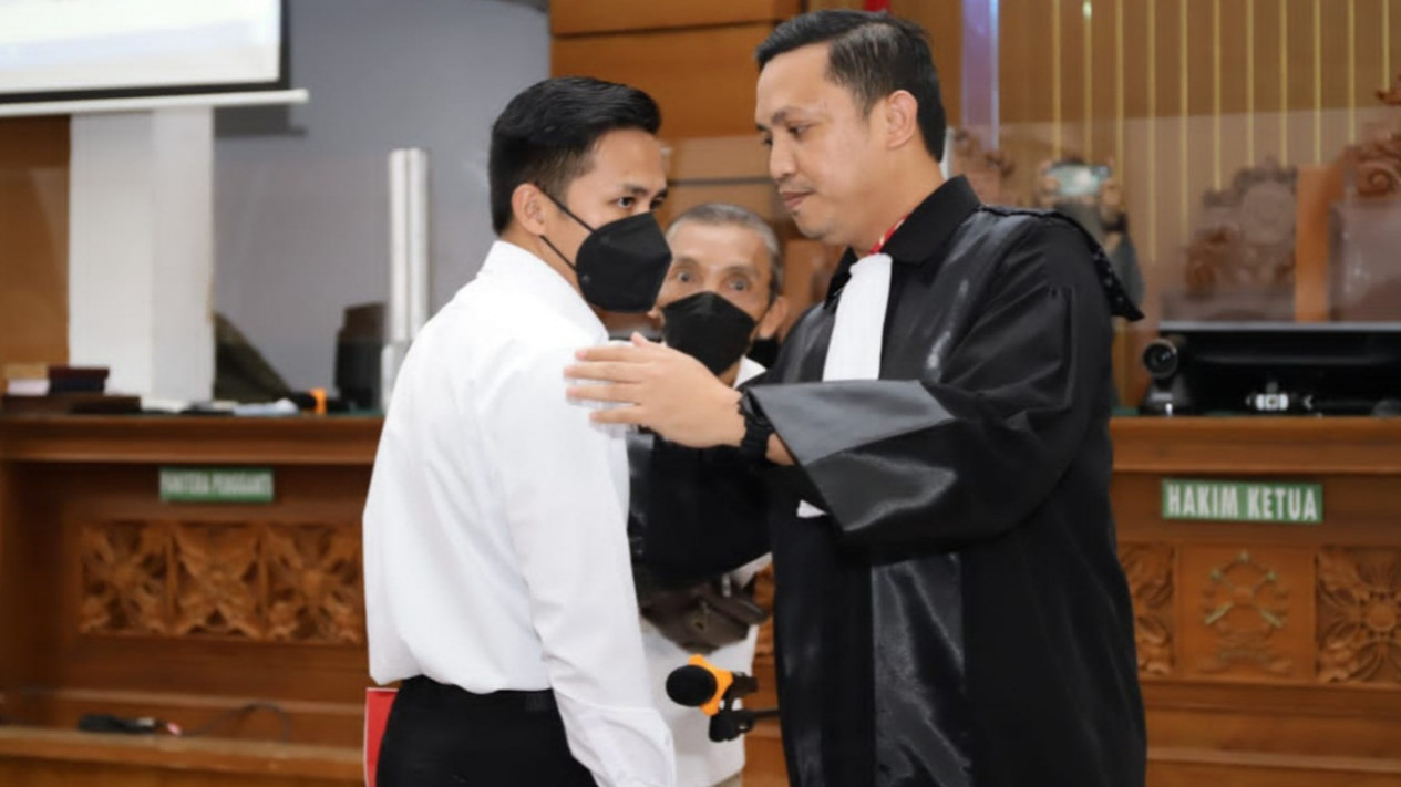 Penasihat Hukum Bharada E: Dakwaan JPU Sudah Cermat dan Tepat
            - galeri foto