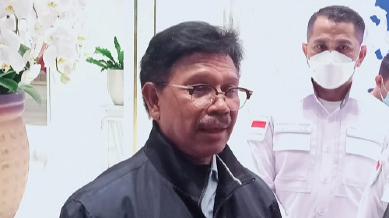 Menkominfo Johnny G. Plate Tak Khawatir Ada Isu Reshuffle Menteri: So What? Why Should Worry?
            - galeri foto