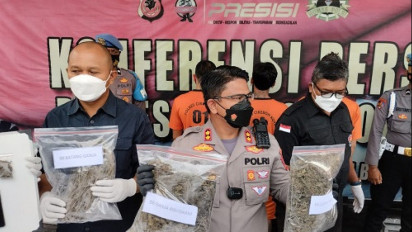Edarkan Ganja Satu Kilogram, Dua Pemuda Bertato di Cirebon Diamankan Petugas
