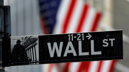Wall Street Menguat di Akhir Perdagangan, Ditopang Laba Perusahaan & Data Ekonomi