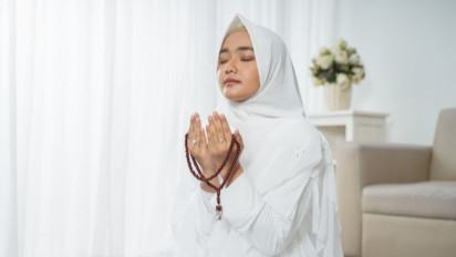 Doa Melancarkan Rezeki dari Istri untuk Suami yang Sedang Bekerja sehingga Diberikan Keberkahan