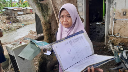 Menyedihkan, Ratusan Dokumen Penting Warga Rusak Terendam Banjir