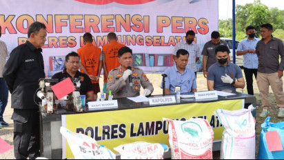 Polres Lampung Selatan Sita 45,5 Ton Pupuk Oplosan