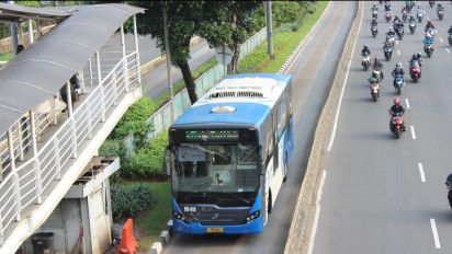 Pemprov Jakarta Tunda Kenaikan Tarif Baru TransJakarta