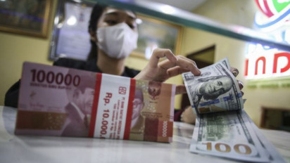 Dipengaruhi Sentimen Global, Rupiah Ditutup Melemah 60 Poin ke Posisi Rp15.632 Per Dolar AS