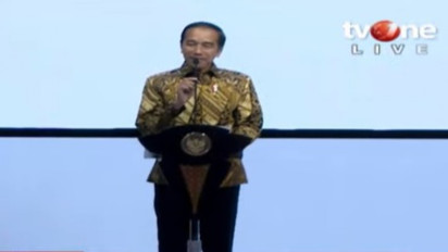 Presiden Joko Widodo Kaget Melihat Luhut Binsar Pandjaitan Berjaket Kuning