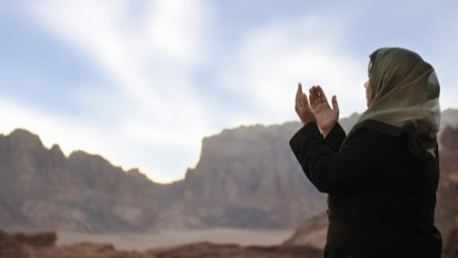 Bacaan Sholawat Ibrahimiyah, Keutamaan Bagi Muslim yang Mengamalkannya serta Sejarah Di Baliknya