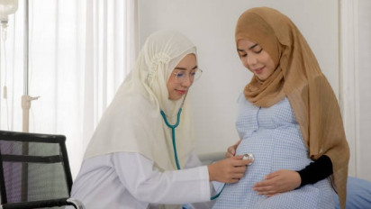 Bacaan Doa untuk Ibu Hamil, Adi Hidayat Sarankan Ini