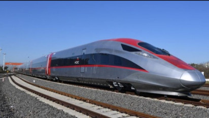 Integrasi Kereta Cepat Jakarta-Bandung Target Beroperasi Juni 2023
