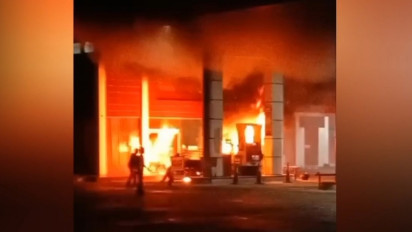 Mobil Pick Up di Ngawi Terbakar saat Isi Pertalite di Spbu, 1 Orang Terluka